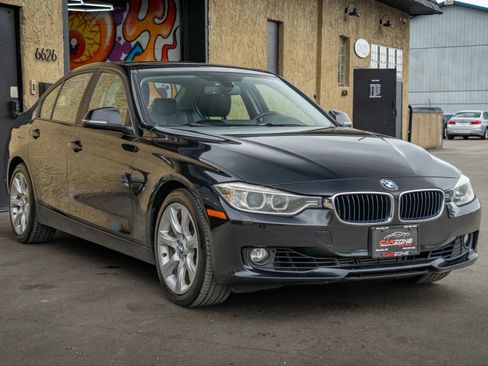 Used 2013 BMW 335i xDrive Sedan AWD/4WD image 3