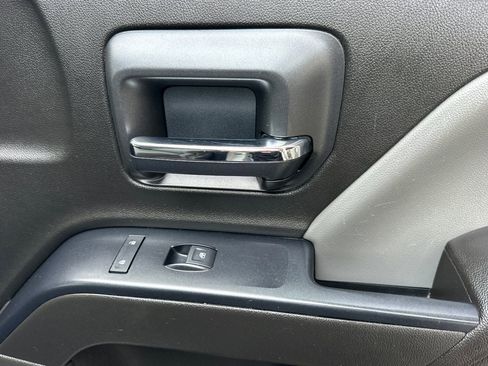 Certified 2018 Chevrolet Silverado 1500 Custom w/ Custom Value Package image 20