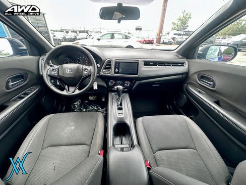 Used 2022 Honda HR-V Sport image 28