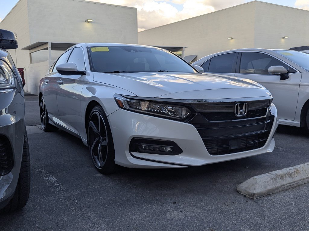 Used 2020 Honda Accord Sport image 3