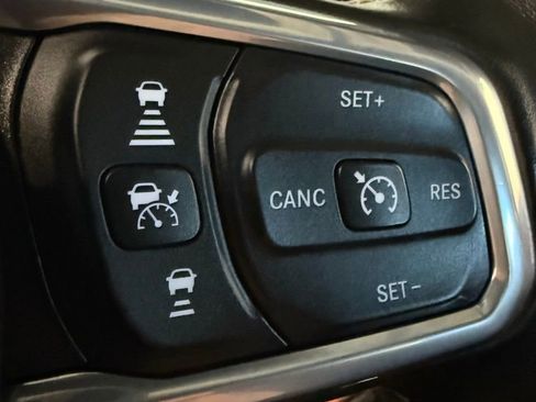 Used 2021 Jeep Wrangler Unlimited Rubicon image 39