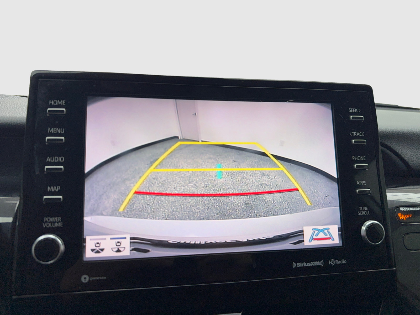 Used 2021 Toyota Camry XSE FWD image 17