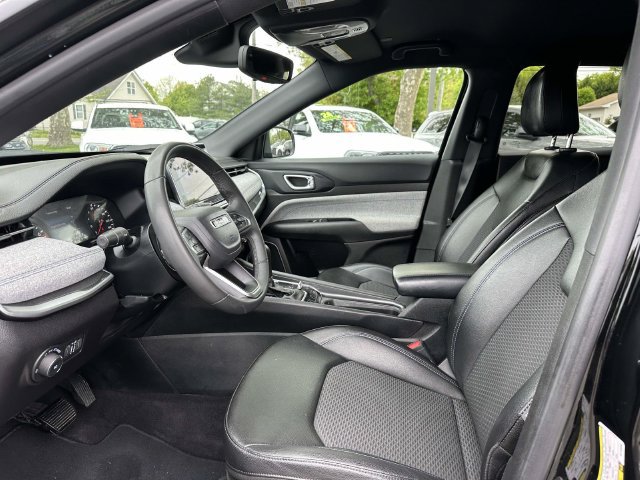 Certified 2024 Jeep Compass Latitude AWD/4WD image 10