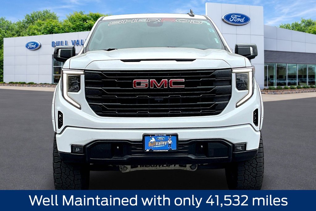Used 2023 GMC Sierra 1500 Elevation w/ Preferred Package AWD/4WD image 2