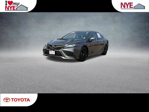 Used 2023 Toyota Camry XSE FWD image 1
