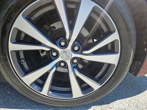 Used 2017 Nissan Maxima 3.5 S FWD image 26
