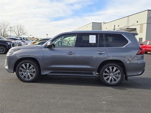 Used 2016 Lexus LX 570 570 image 4