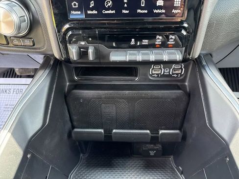 Used 2023 RAM 1500 Laramie AWD/4WD image 23
