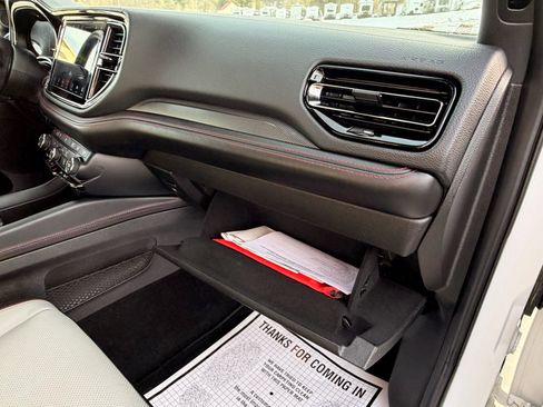 Used 2024 Dodge Durango R/T w/ Blacktop Package image 33