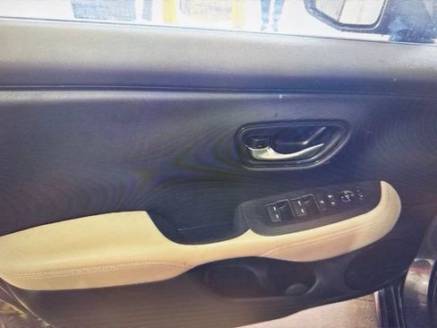 Used 2026 Honda HR-V LX image 9