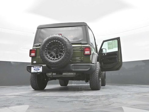 Used 2020 Jeep Wrangler Sport AWD/4WD image 44