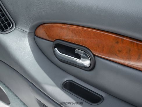 Used 2003 Aston Martin DB7 Vantage RWD image 35