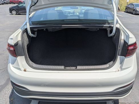 Used 2025 Volkswagen Jetta Sport FWD image 28
