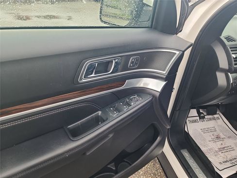 Certified 2018 Ford Explorer Limited w/ Equipment Group 301A AWD/4WD image 12