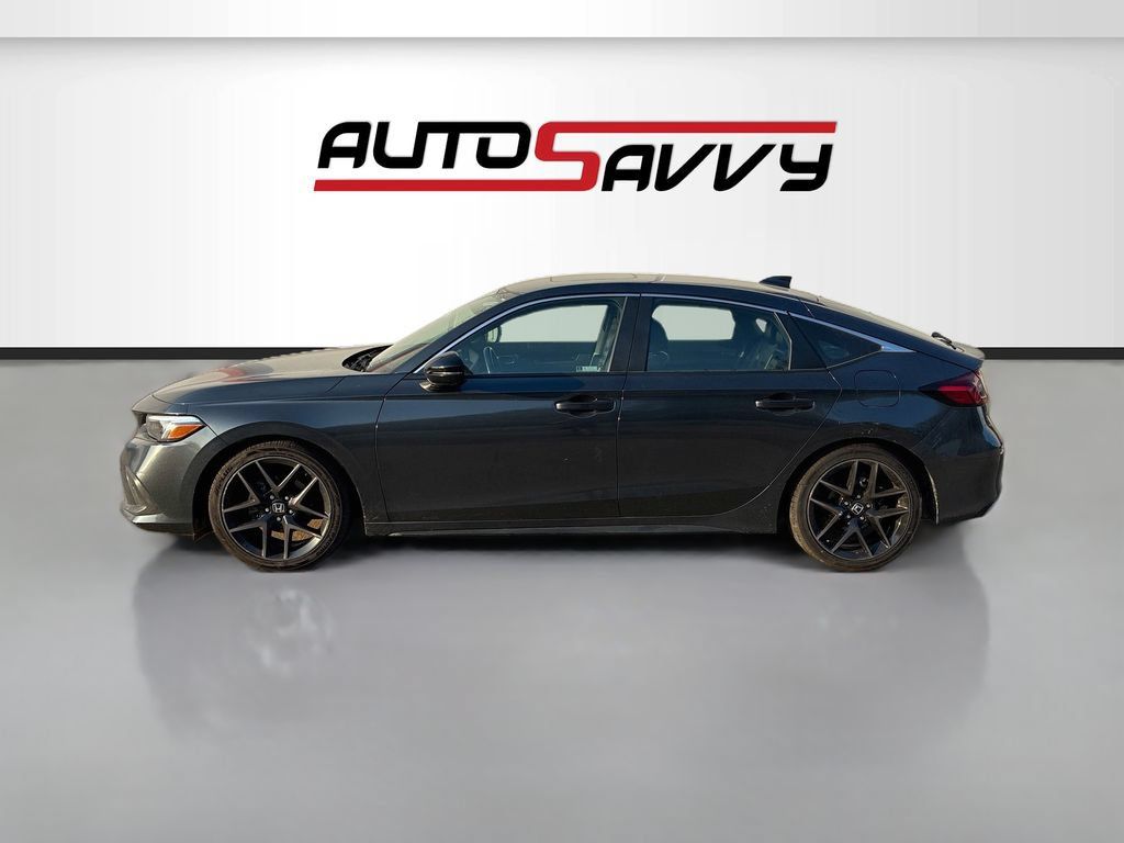 Used 2023 Honda Civic Sport Touring image 4
