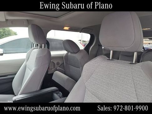 Used 2022 Toyota Sienna LE w/ LE Plus Package FWD image 6