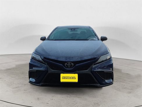 Used 2024 Toyota Camry SE image 8