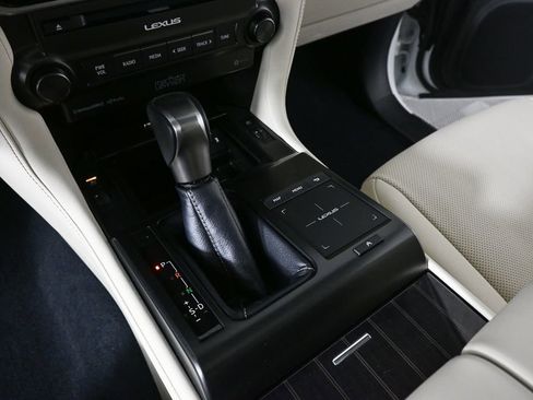 Used 2023 Lexus GX 460 Premium image 11