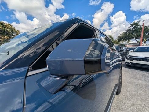 New 2027 Kia Telluride EX FWD image 11