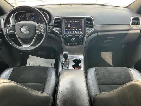 Used 2018 Jeep Grand Cherokee Altitude image 17