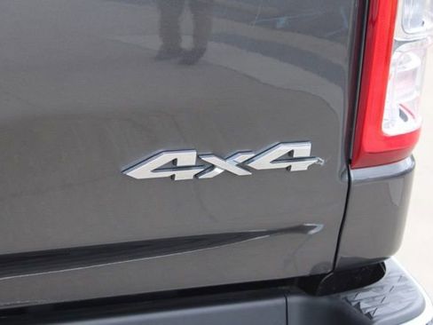 Used 2019 RAM 1500 Big Horn image 8