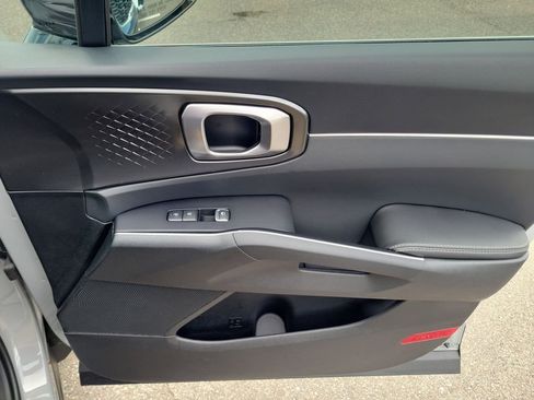 New 2026 Kia Sorento S w/ S Panoramic Sunroof Package FWD image 10
