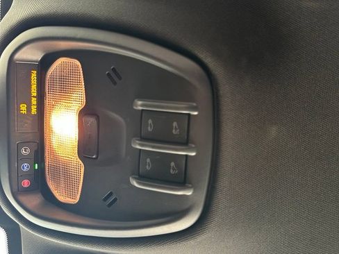 Used 2025 Buick Envista Sport Touring w/ Convenience I Package FWD image 26