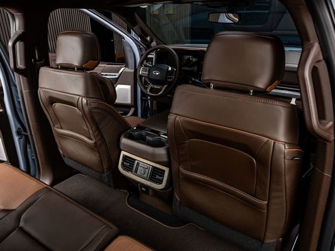 Used 2026 Ford F250 King Ranch w/ Chrome Package image 32