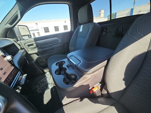 Certified 2026 RAM 2500 Tradesman AWD/4WD image 22