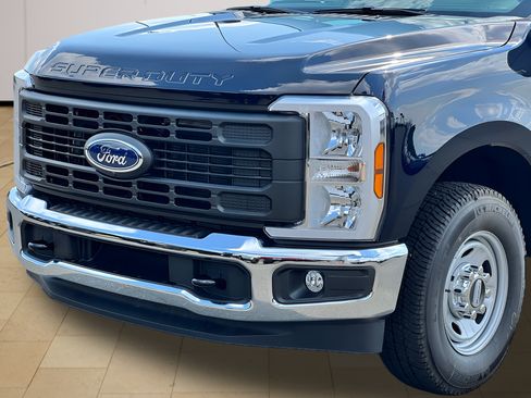 New 2025 Ford F350 XL w/ 360-Degree Camera Package RWD image 29