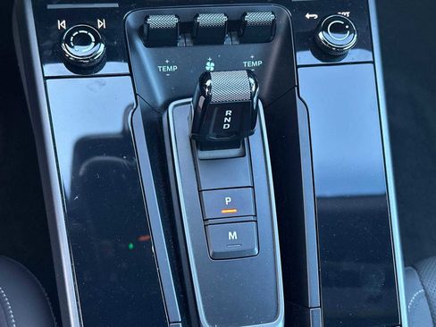 Certified 2022 Porsche 911 Targa 4S image 25