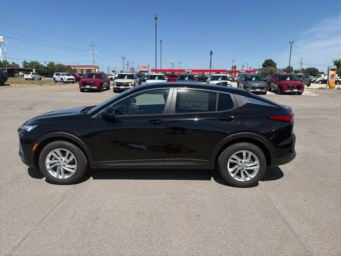 New 2026 Buick Envista Preferred w/ Convenience I Package FWD image 3