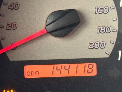 Used 2011 Toyota Tacoma PreRunner w/ SR5 Pkg #2 image 13