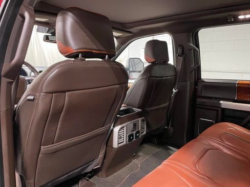 Used 2018 Ford F150 King Ranch w/ Equipment Group 601A Luxury AWD/4WD image 8