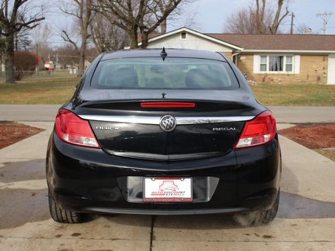 Used 2012 Buick Regal Leather image 8