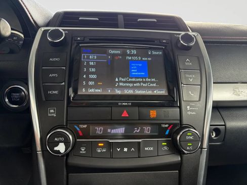 Used 2017 Toyota Camry XSE w/ Moonroof Package FWD image 23