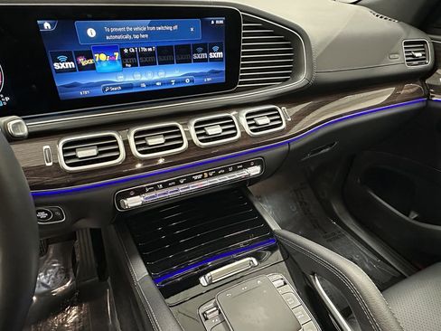 Certified 2025 Mercedes-Benz GLS 450 4MATIC image 32