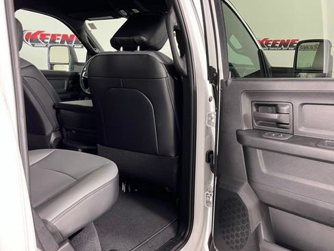 New 2026 RAM 3500 Tradesman AWD/4WD image 27