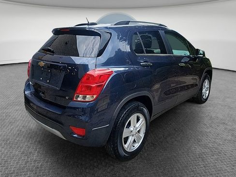 Used 2019 Chevrolet Trax LT w/ LT Convenience Package AWD/4WD image 4