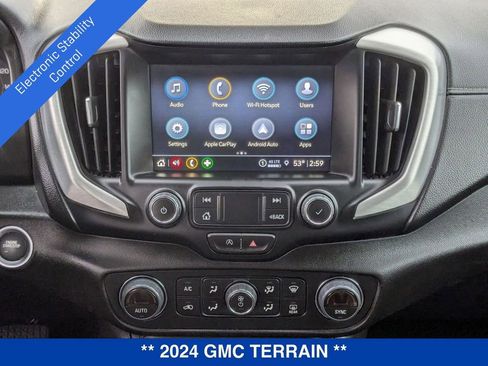Certified 2024 GMC Terrain SLT image 34