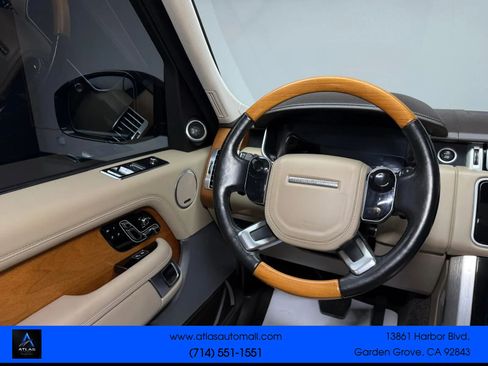 Used 2018 Land Rover Range Rover Supercharged AWD/4WD image 25