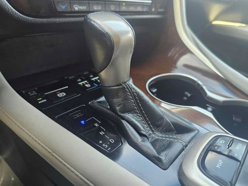 Used 2017 Lexus RX 350 FWD w/ Premium Package image 33