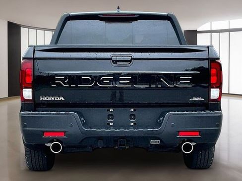 Certified 2025 Honda Ridgeline Black Edition image 5