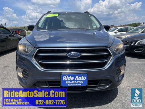 Used 2018 Ford Escape SE w/ SE Sport Appearance Package AWD/4WD image 2