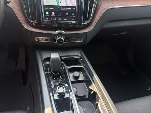 Certified 2023 Volvo XC60 B5 Plus w/ Climate Package AWD/4WD image 14