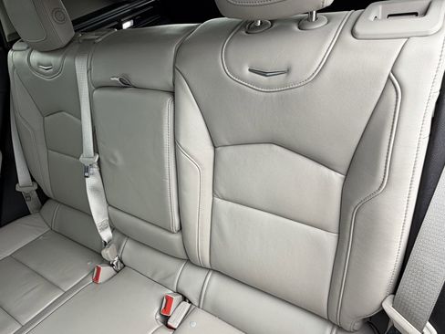 Used 2019 Cadillac XT4 Premium Luxury FWD image 19