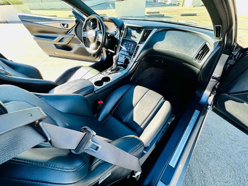 Used 2019 INFINITI Q60 3.0t w/ Cargo Package RWD image 18