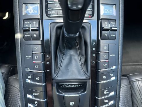 Used 2017 Porsche Macan S AWD/4WD image 23