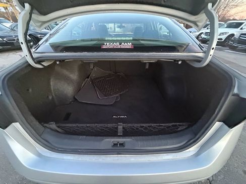 Used 2019 Nissan Altima 2.5 SR image 16