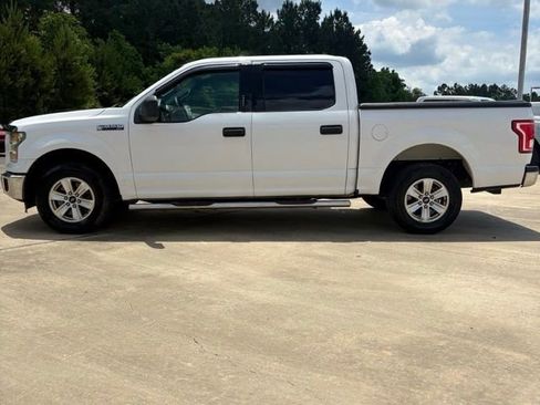 Used 2015 Ford F150 XLT RWD image 2